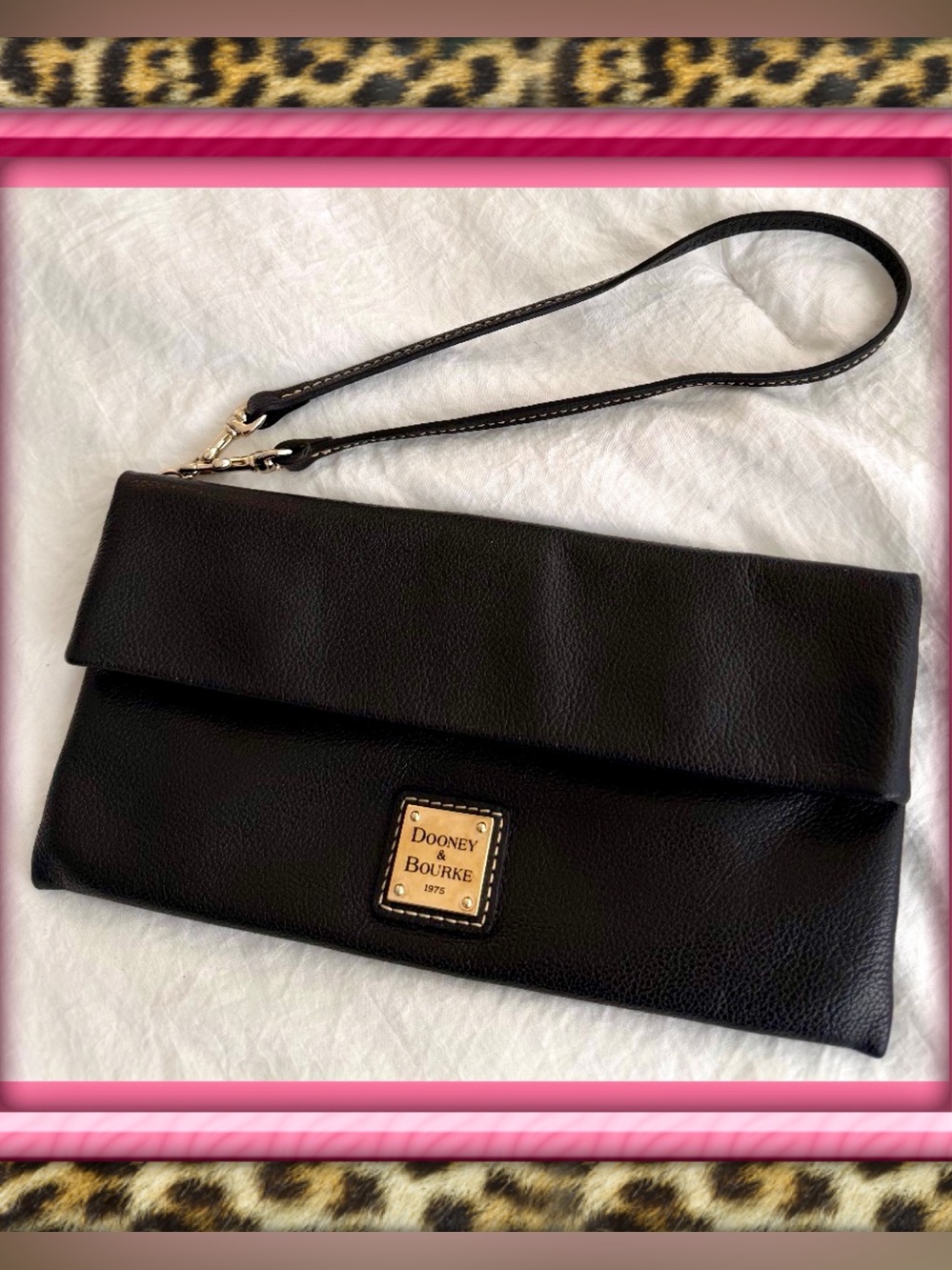 👑✅PRICE FIRM✅ Dooney & Bourke Black Pebbled Leather Fold Over Bag